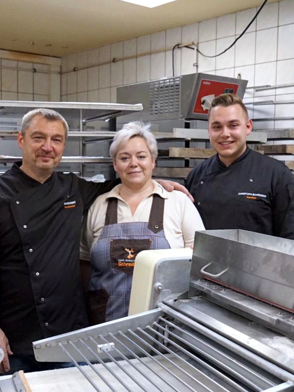 Familie Schreiber in der Backstube der Konditorei in Pirna