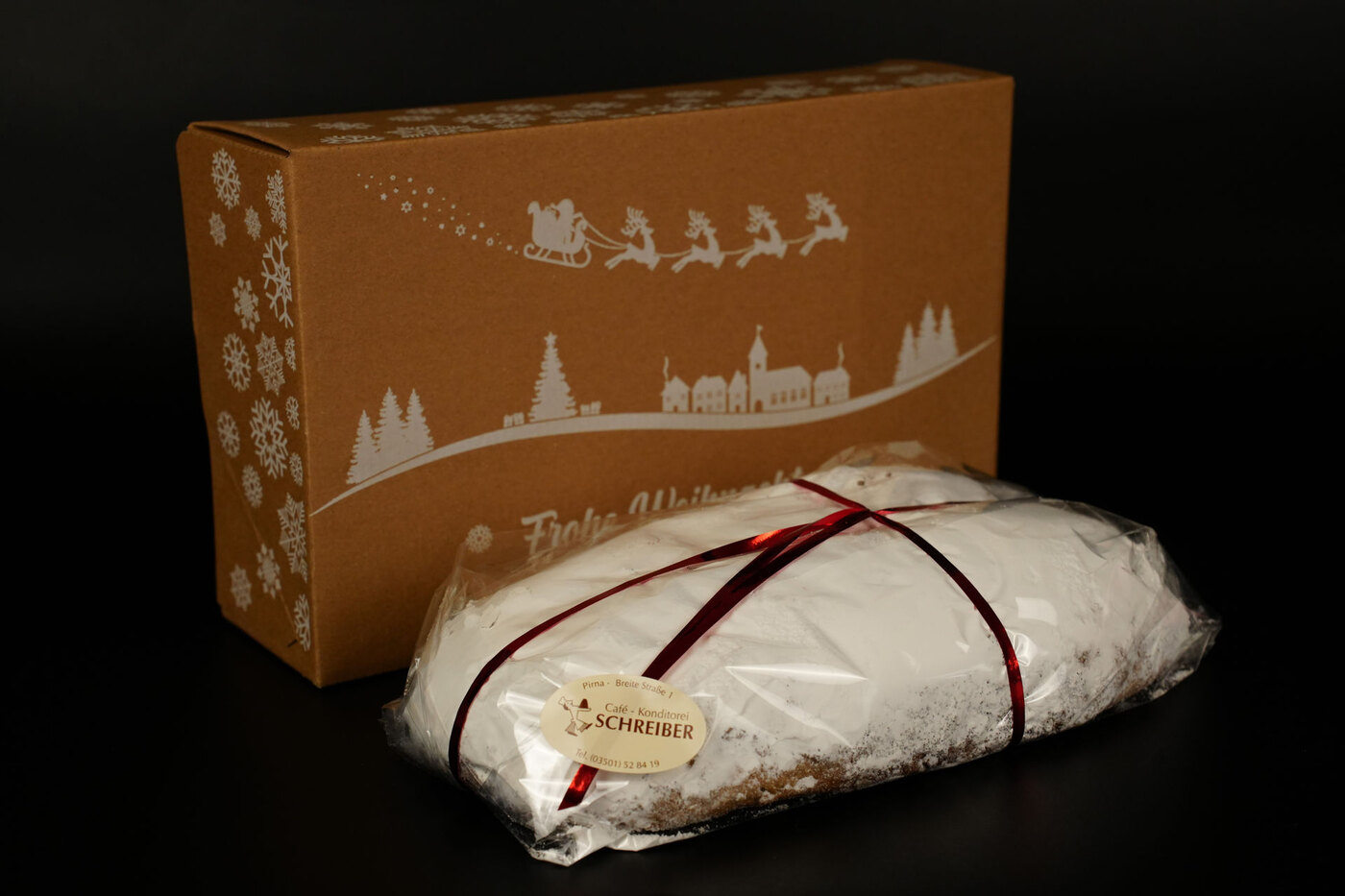 Mandelstollen 1,5 kg im Geschenkkarton